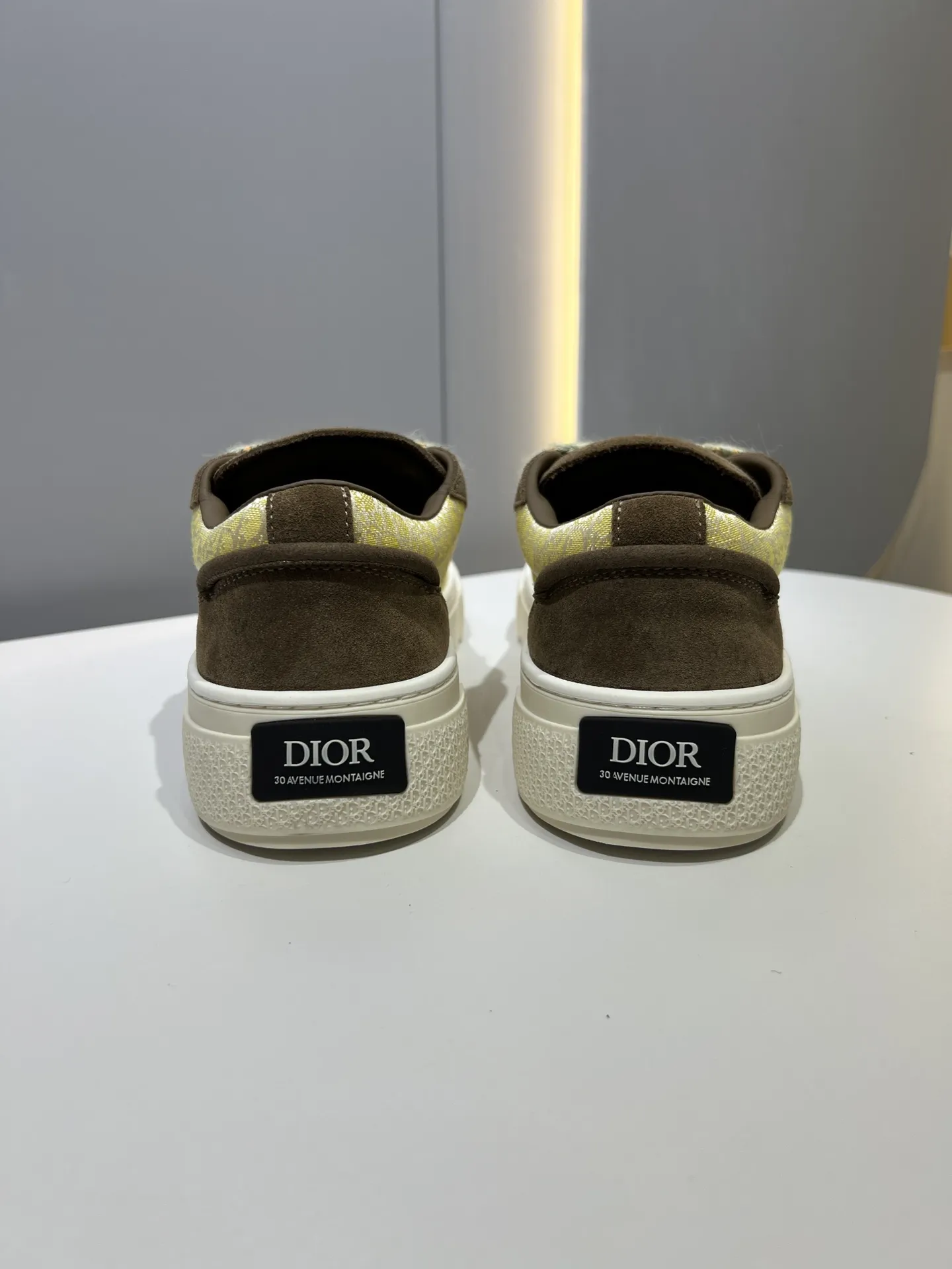 ModernLook Dior B33 Sneakers – Yellow Brown, Couples Style, Top Version Rep Shoes, Best Replica Sneakers 27
