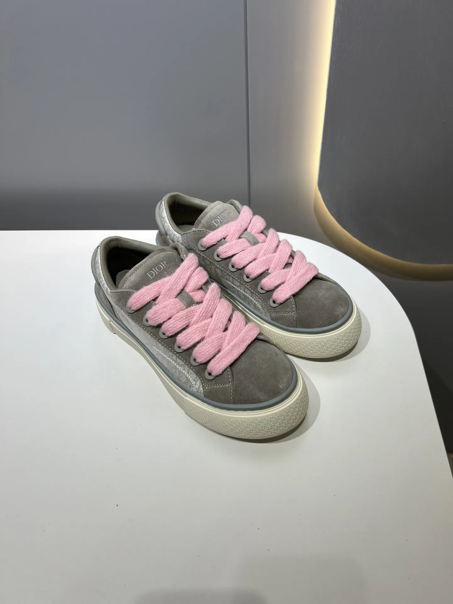 Dior B33 Sneakers for Couples – Black  Edition with Customizable Laces | Best Replica Sneakers & Replica Dior FashionForward 36