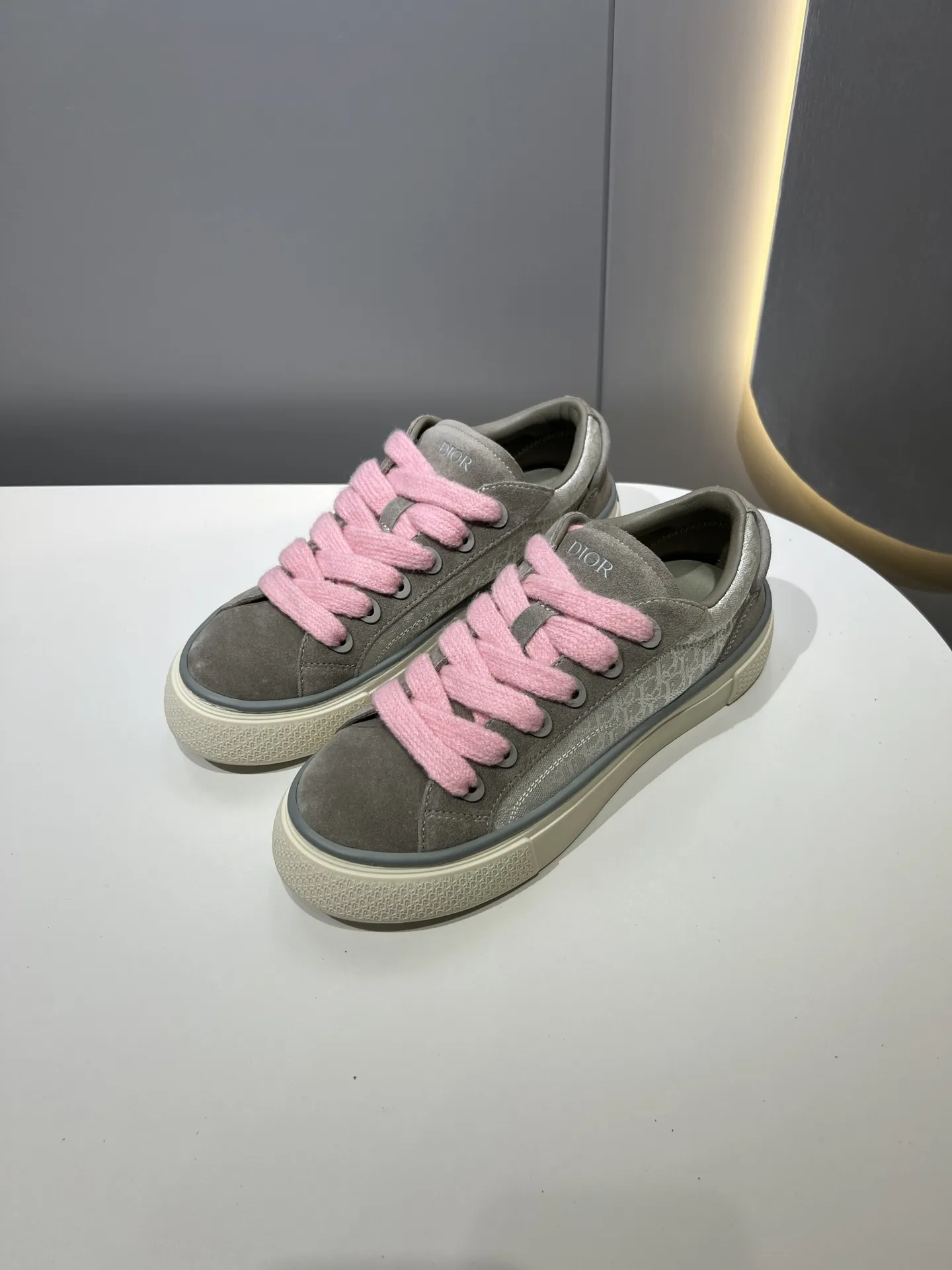 Dior B33 Sneakers for Couples – Black  Edition with Customizable Laces | Best Replica Sneakers & Replica Dior FashionForward 36