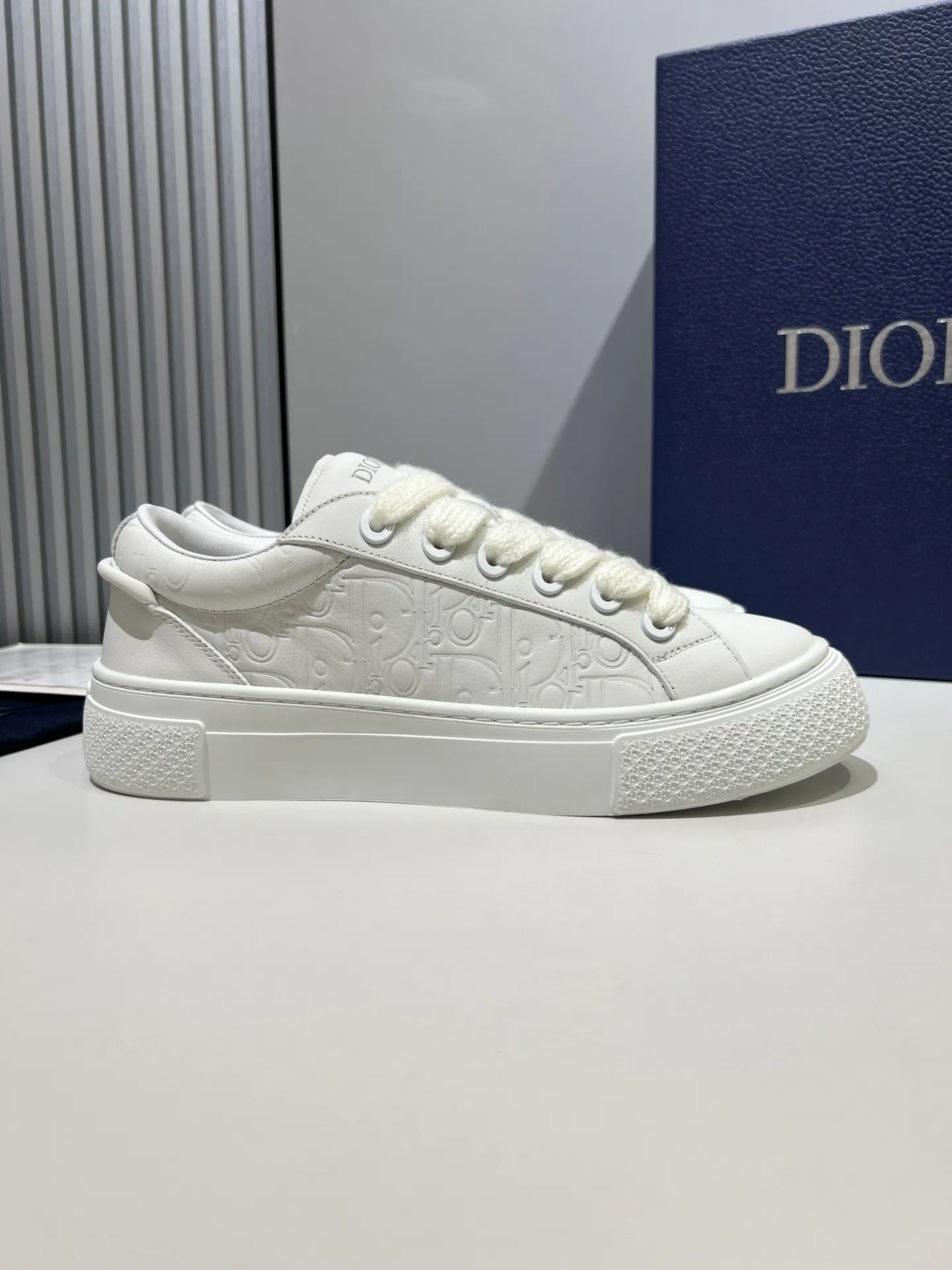 Dior B33 Sneakers for Couples – Black  Edition with Customizable Laces | Top Rep Shoes & Best Replica Dior EyeCatching 64