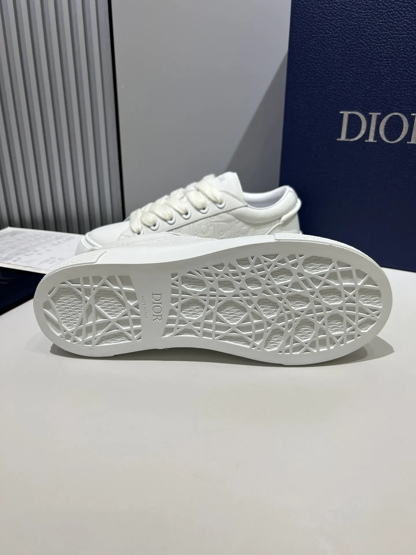 Dior B33 Sneakers for Couples – Black  Edition with Customizable Laces | Top Rep Shoes & Best Replica Dior EyeCatching 64