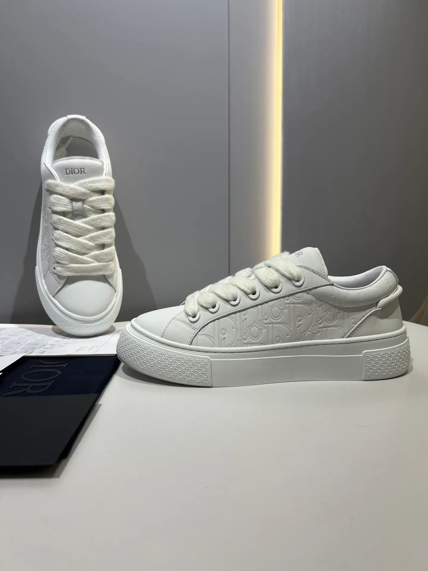 Dior B33 Sneakers for Couples – Black  Edition with Customizable Laces | Top Rep Shoes & Best Replica Dior EyeCatching 64