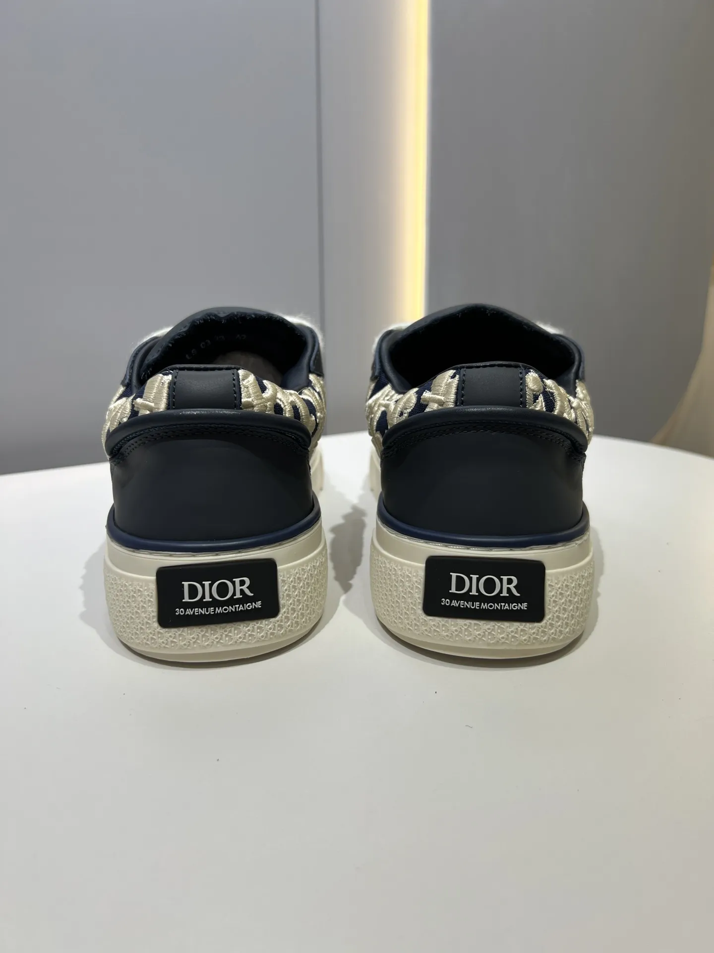 Dior B33 Sneakers for Couples – Black  Edition with Oblique Pattern | Top Rep Shoes & Best Replica Sneakers Lightweight 37