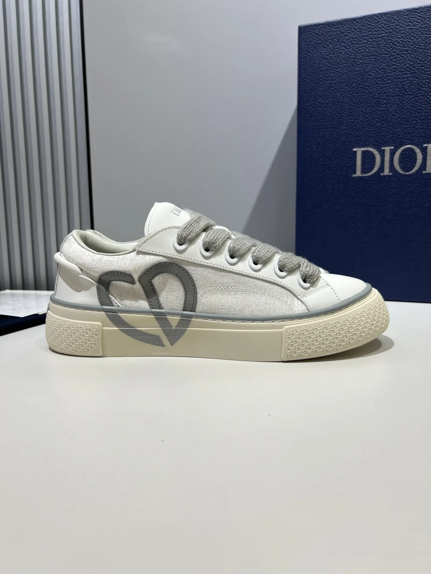Unisex Dior B33 Sneakers for Couples – Black Premium Edition with  Design, Top Rep Shoes and Best Replica Sneakers in Various Sizes 60