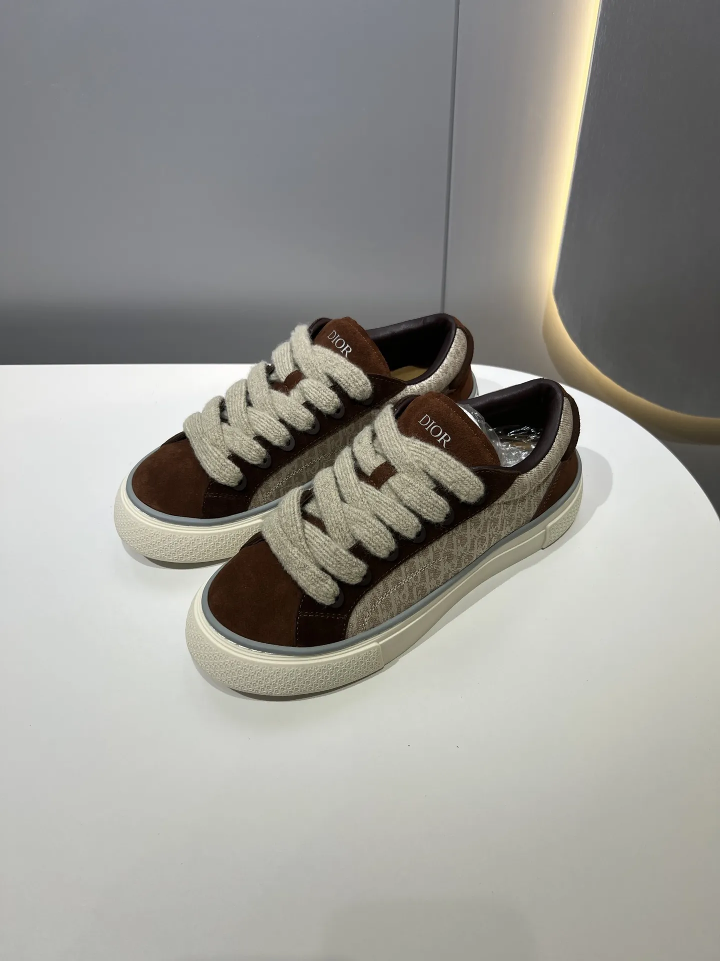 Dior B33 Sneakers for Couples – Brown Color, Premium Edition,  Style with Top Rep Shoes and Replica Dior Design Practical 52