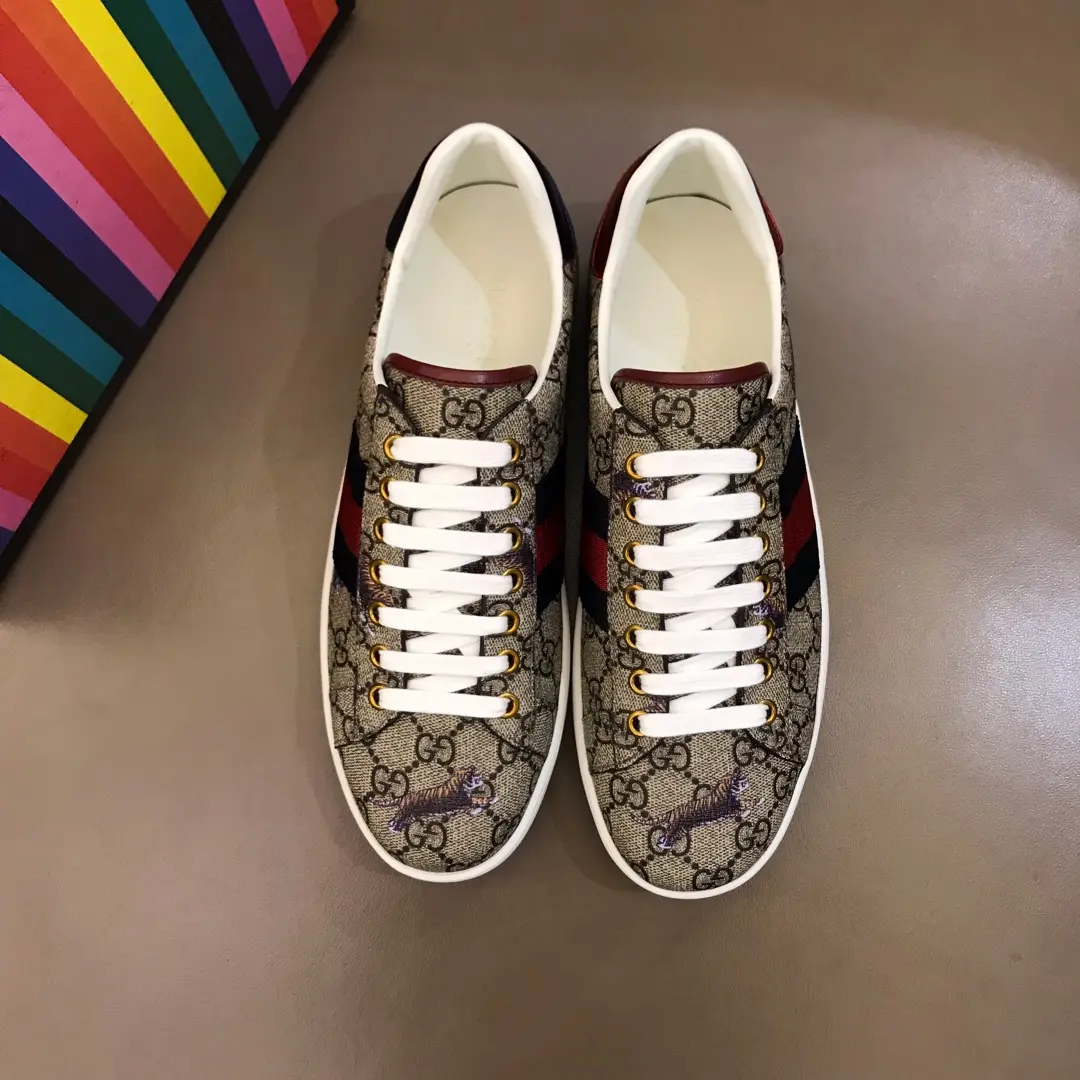 Chic G House Beige Low-Top Sneakers with GG Pattern and Bee Embroidery –  Gucci Replica Shoes, Sizes 38-44 (45 Customizable 865