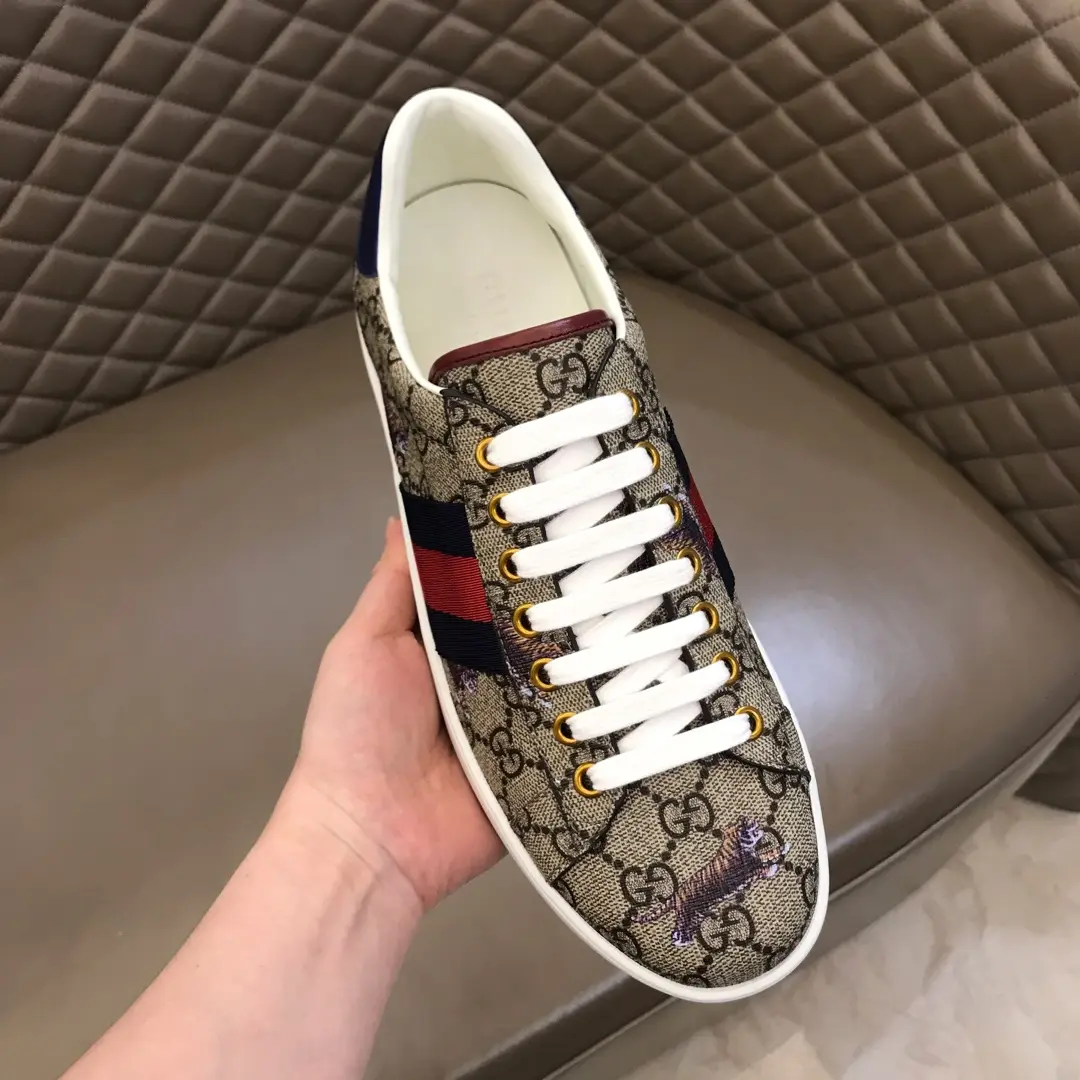 Chic G House Beige Low-Top Sneakers with GG Pattern and Bee Embroidery –  Gucci Replica Shoes, Sizes 38-44 (45 Customizable 865