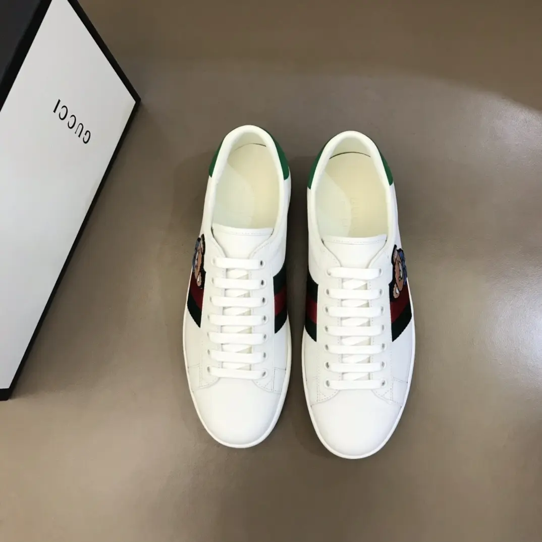 Functional G House  White Sneakers – Green and White Low-Top Style with High Quality Rep Shoes Design 842