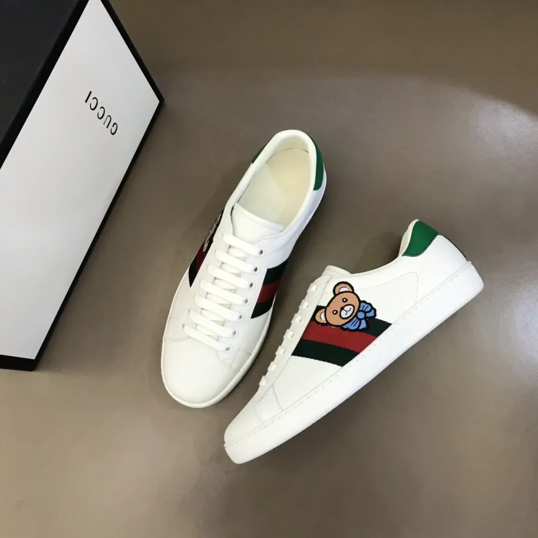 Functional G House  White Sneakers – Green and White Low-Top Style with High Quality Rep Shoes Design 842