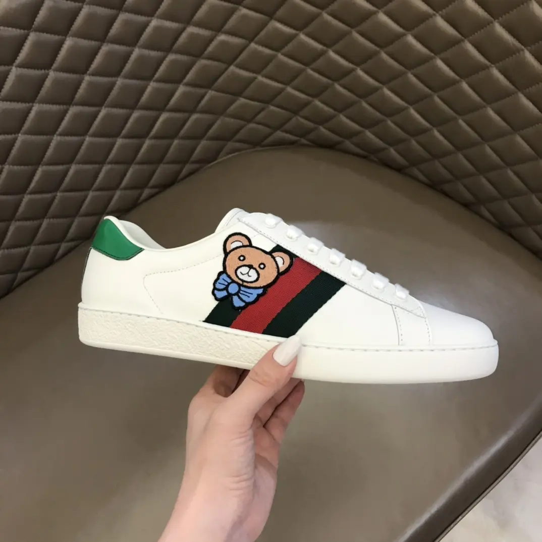 Functional G House  White Sneakers – Green and White Low-Top Style with High Quality Rep Shoes Design 842