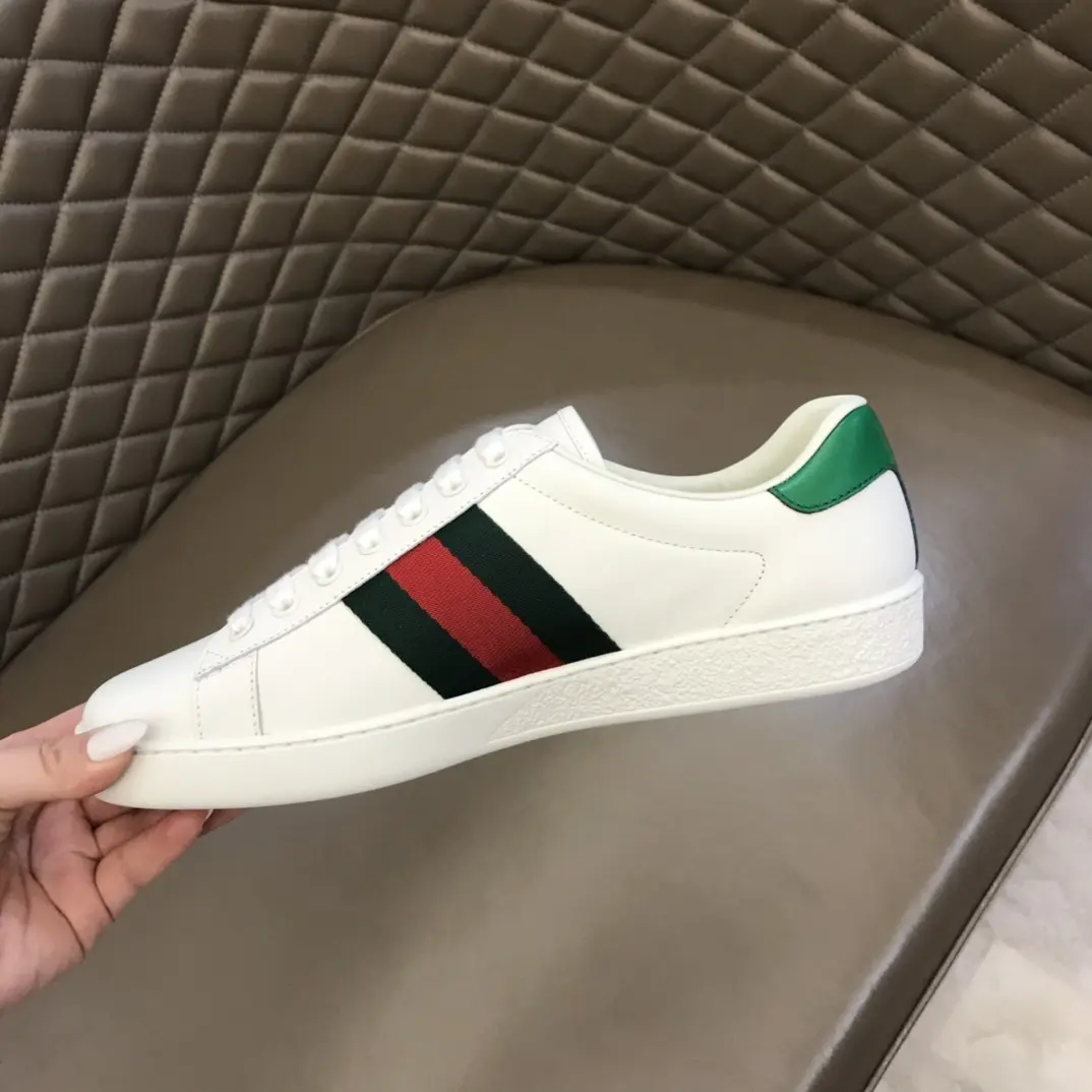 Functional G House  White Sneakers – Green and White Low-Top Style with High Quality Rep Shoes Design 842