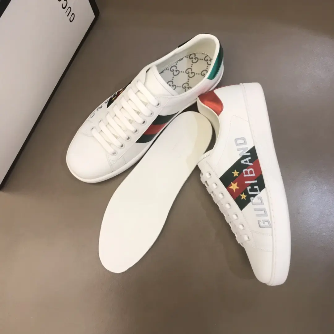 WellDesigned G House  White Sneakers – Green Red Logo, Lace-Up Style with High Quality Replica Shoes and Gucci-Inspired Design 857