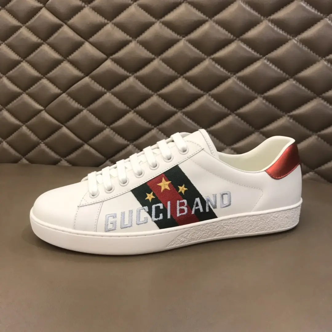 WellDesigned G House  White Sneakers – Green Red Logo, Lace-Up Style with High Quality Replica Shoes and Gucci-Inspired Design 857