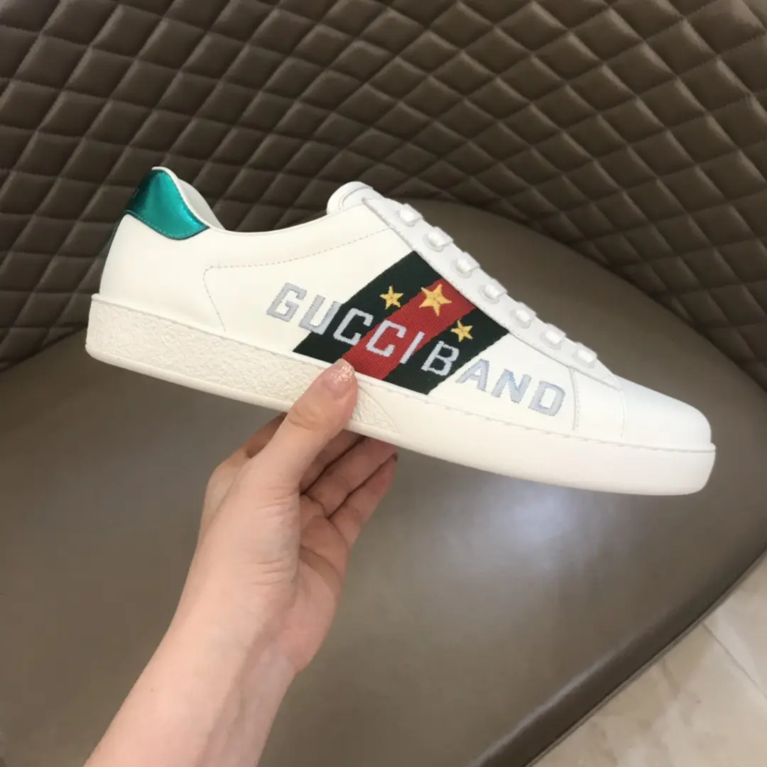 WellDesigned G House  White Sneakers – Green Red Logo, Lace-Up Style with High Quality Replica Shoes and Gucci-Inspired Design 857