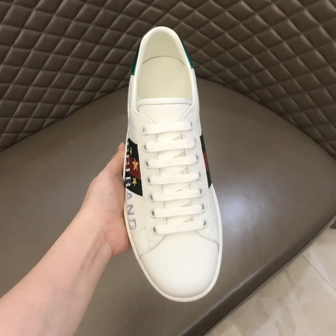 WellDesigned G House  White Sneakers – Green Red Logo, Lace-Up Style with High Quality Replica Shoes and Gucci-Inspired Design 857