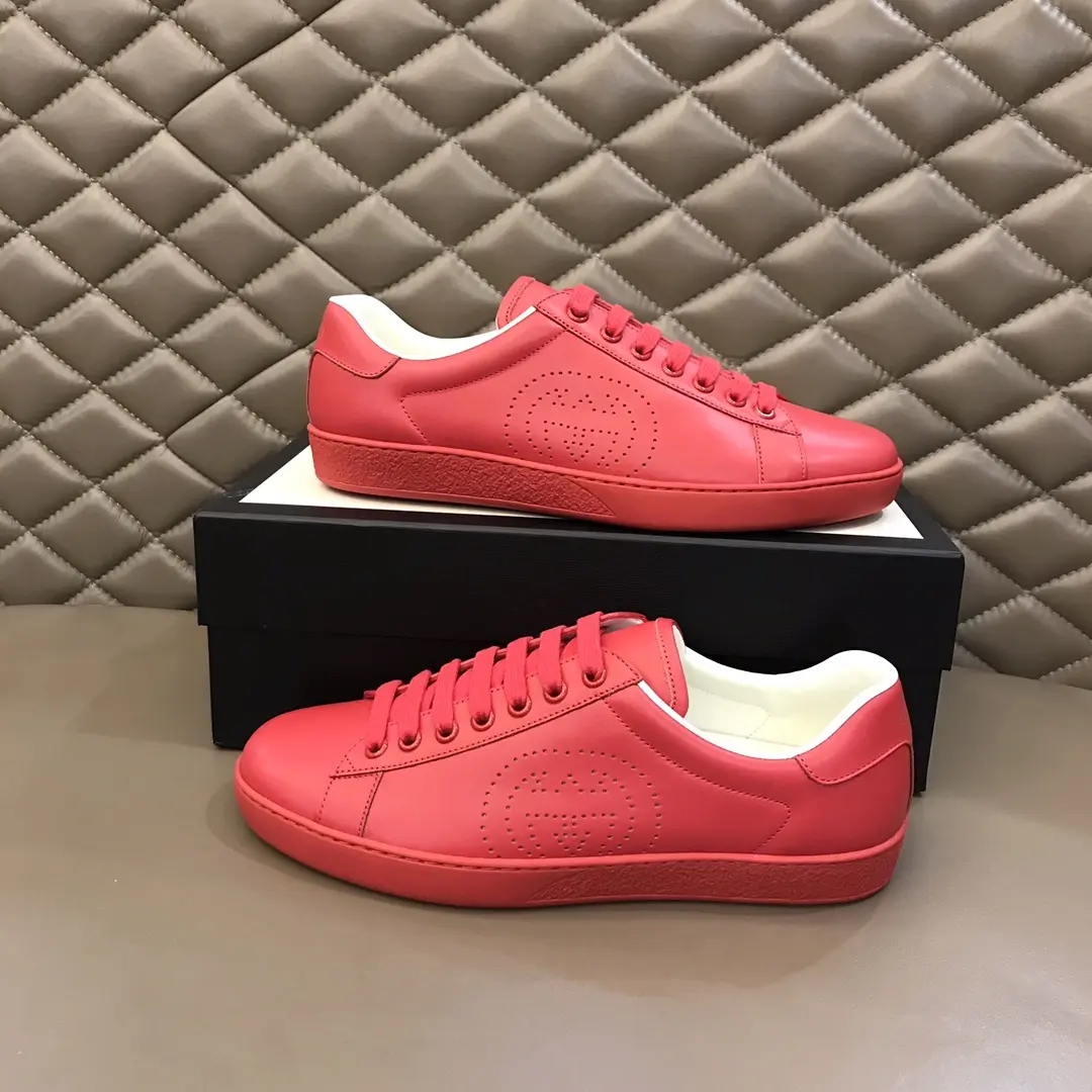 Timeless Gucci 2020  Ace Red Leather Sneakers – Minimalist Design with High Quality Replica Shoes and Gucci Replica Style for Men and Women 858