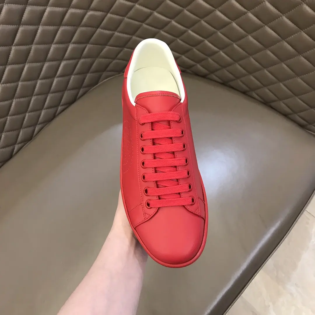 Timeless Gucci 2020  Ace Red Leather Sneakers – Minimalist Design with High Quality Replica Shoes and Gucci Replica Style for Men and Women 858