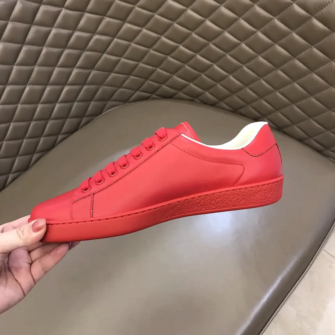 Timeless Gucci 2020  Ace Red Leather Sneakers – Minimalist Design with High Quality Replica Shoes and Gucci Replica Style for Men and Women 858