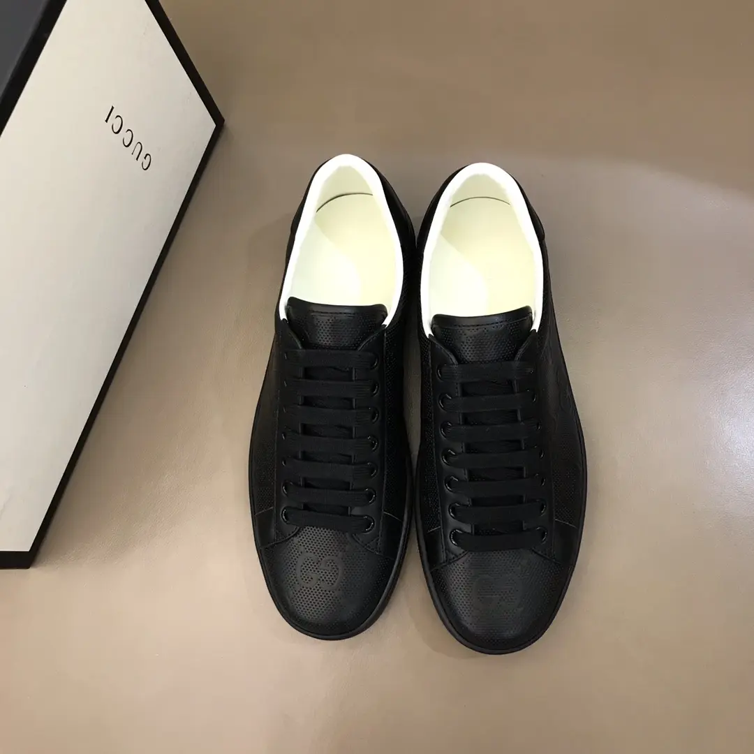 DailyWear Gucci Ace GG Pattern Black Leather Sneakers for Men and Women – High Quality Replica Shoes with Gucci Replica Design 864