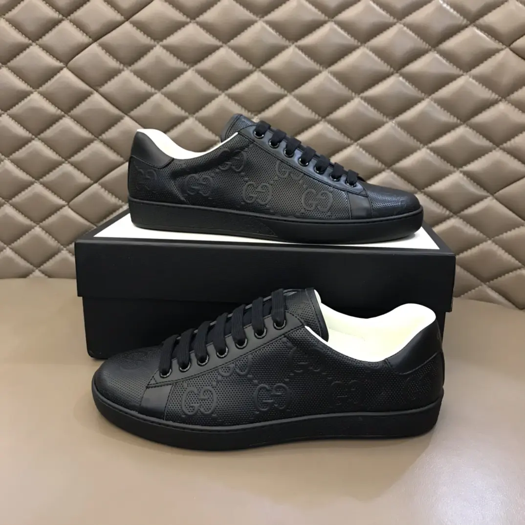 DailyWear Gucci Ace GG Pattern Black Leather Sneakers for Men and Women – High Quality Replica Shoes with Gucci Replica Design 864