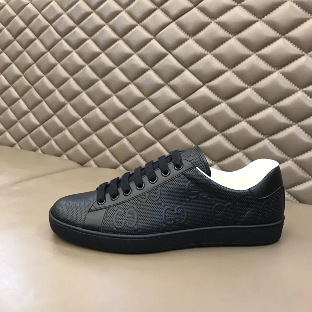 DailyWear Gucci Ace GG Pattern Black Leather Sneakers for Men and Women – High Quality Replica Shoes with Gucci Replica Design 864