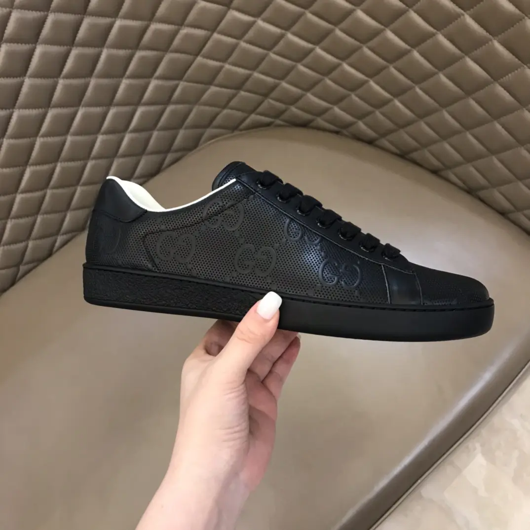 DailyWear Gucci Ace GG Pattern Black Leather Sneakers for Men and Women – High Quality Replica Shoes with Gucci Replica Design 864