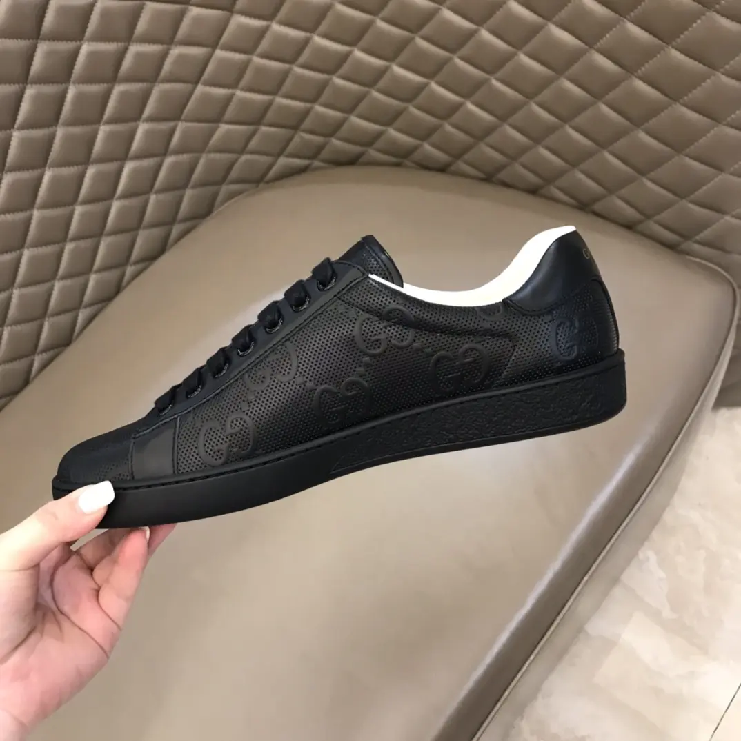 DailyWear Gucci Ace GG Pattern Black Leather Sneakers for Men and Women – High Quality Replica Shoes with Gucci Replica Design 864