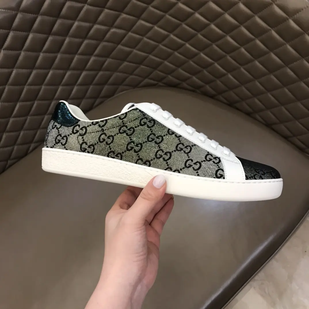 WaterResistant Gucci Ace GG Supreme Sneaker, White Black –  Rep Shoes & High Quality Replica Gucci Shoes 815