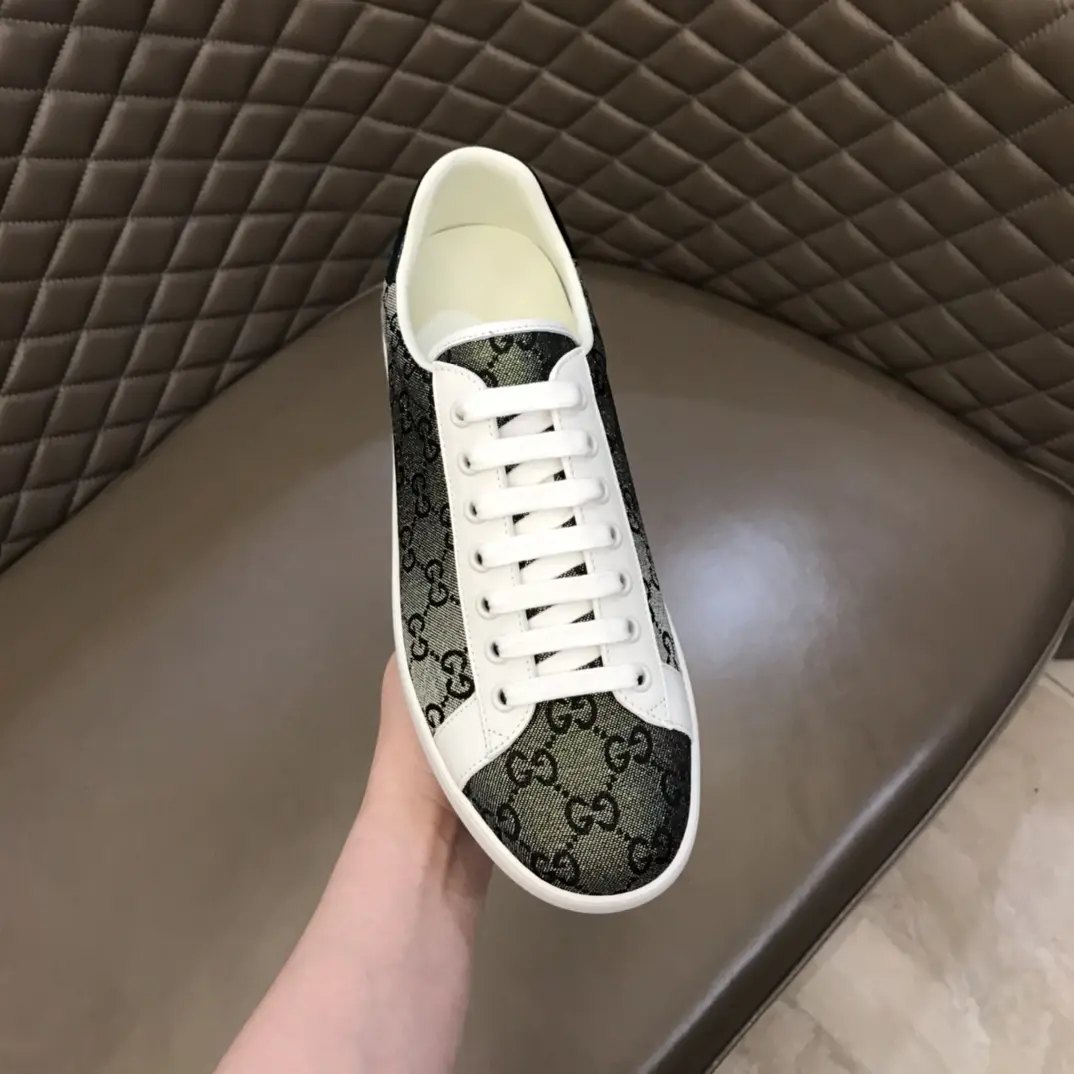 WaterResistant Gucci Ace GG Supreme Sneaker, White Black –  Rep Shoes & High Quality Replica Gucci Shoes 815