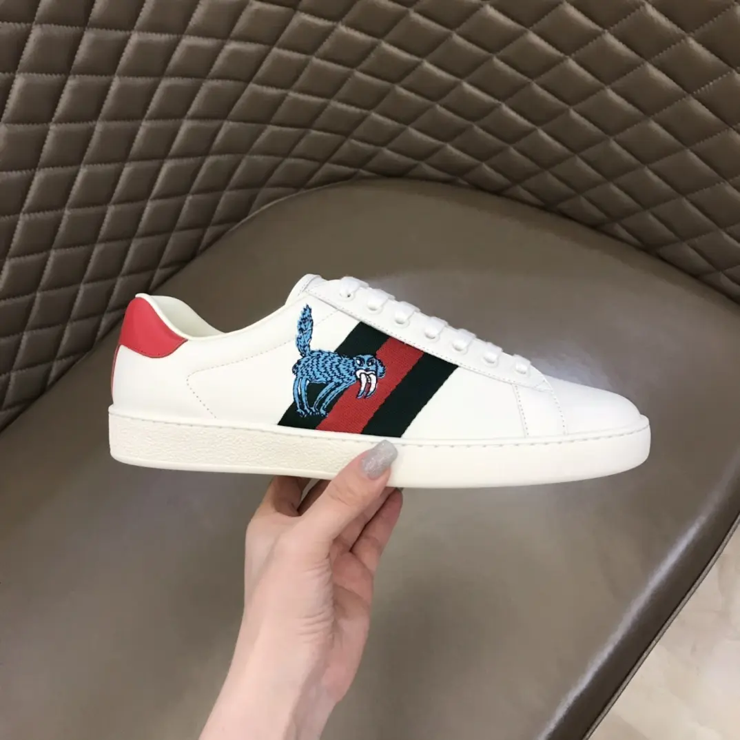 Minimalist Gucci Ace Sneaker White Red Stripe Low-Top – High Quality Rep Shoes & Gucci Replica 817