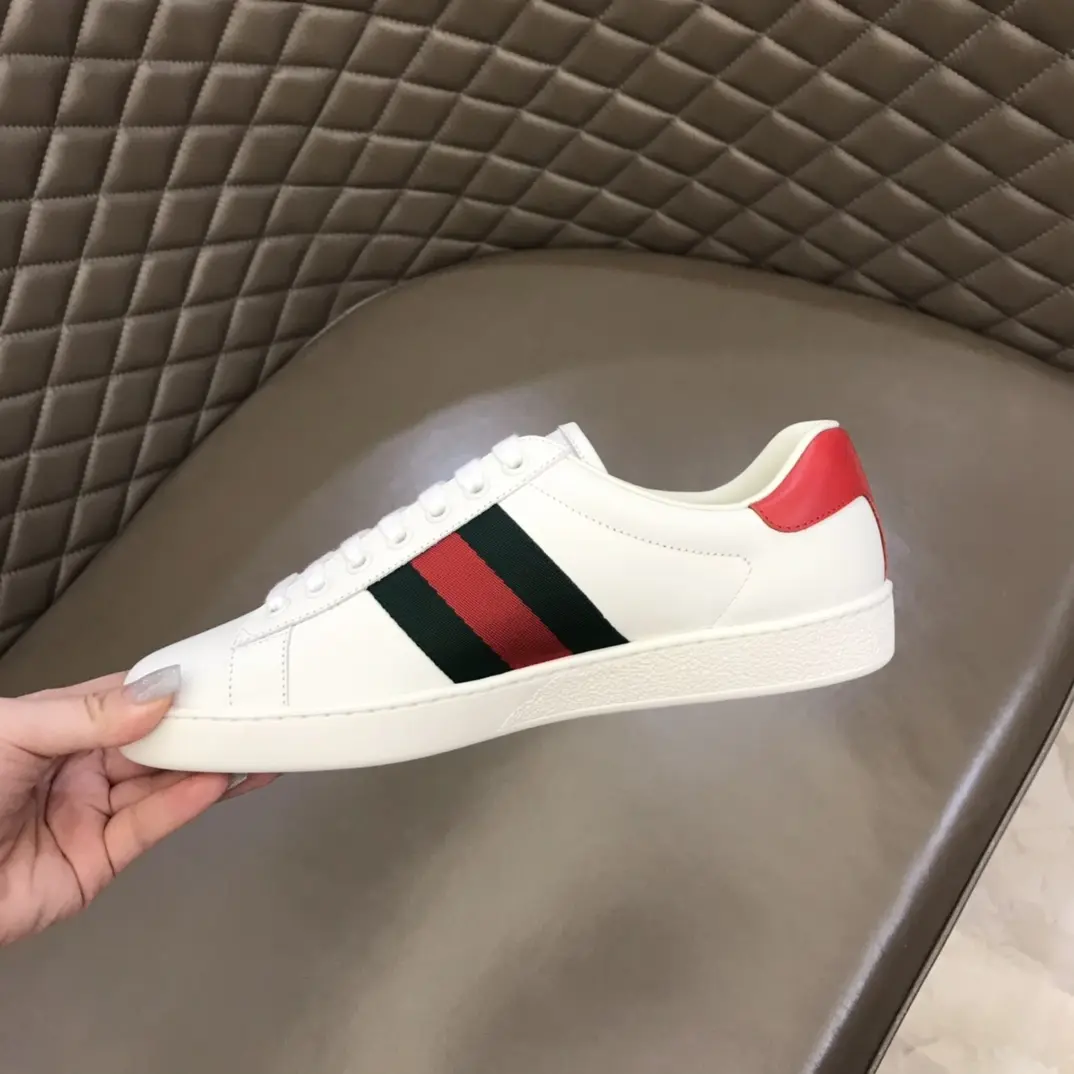 Minimalist Gucci Ace Sneaker White Red Stripe Low-Top – High Quality Rep Shoes & Gucci Replica 817