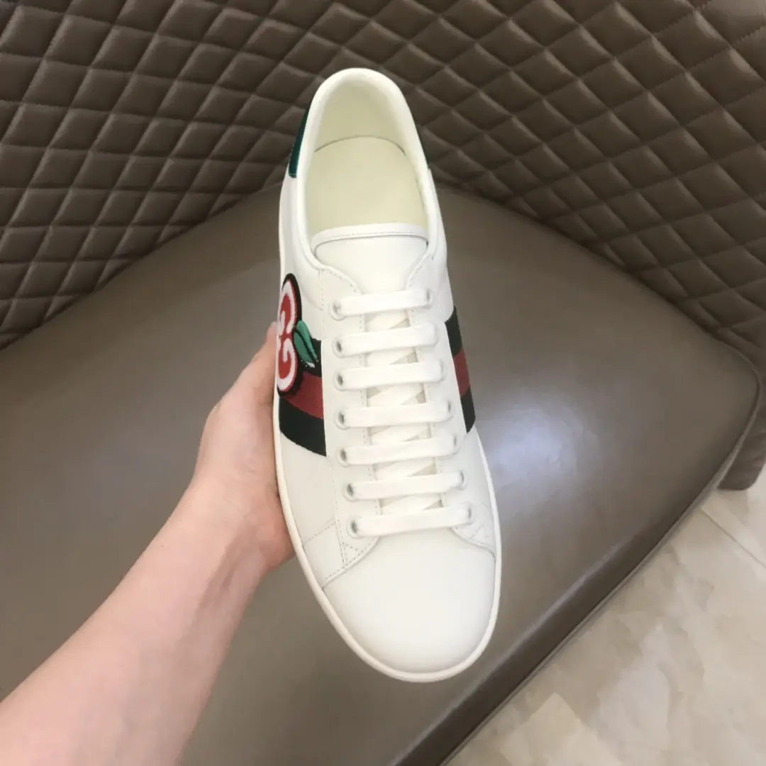 Unisex Gucci Ace Sneaker White with Embroidery – High Quality Replica Gucci Shoes 825