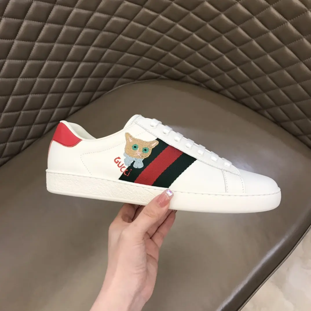Youthful Gucci Ace Sneaker White with Red and Black Stripes – High Quality Gucci Replica Shoes 808