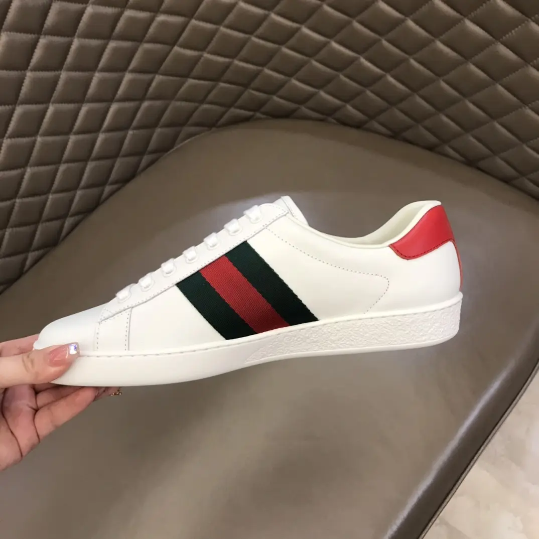 Youthful Gucci Ace Sneaker White with Red and Black Stripes – High Quality Gucci Replica Shoes 808