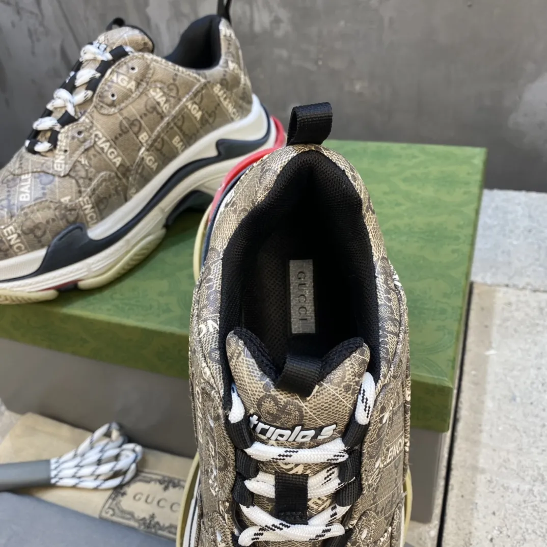 Gucci Balenciaga Triple S Beige Replica Sneakers with Rep Shoes Design Durable 759