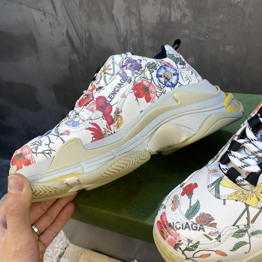 Gucci Balenciaga Triple S Floral Replica Sneakers with Stunning Rep Shoes Design ZipUp 769