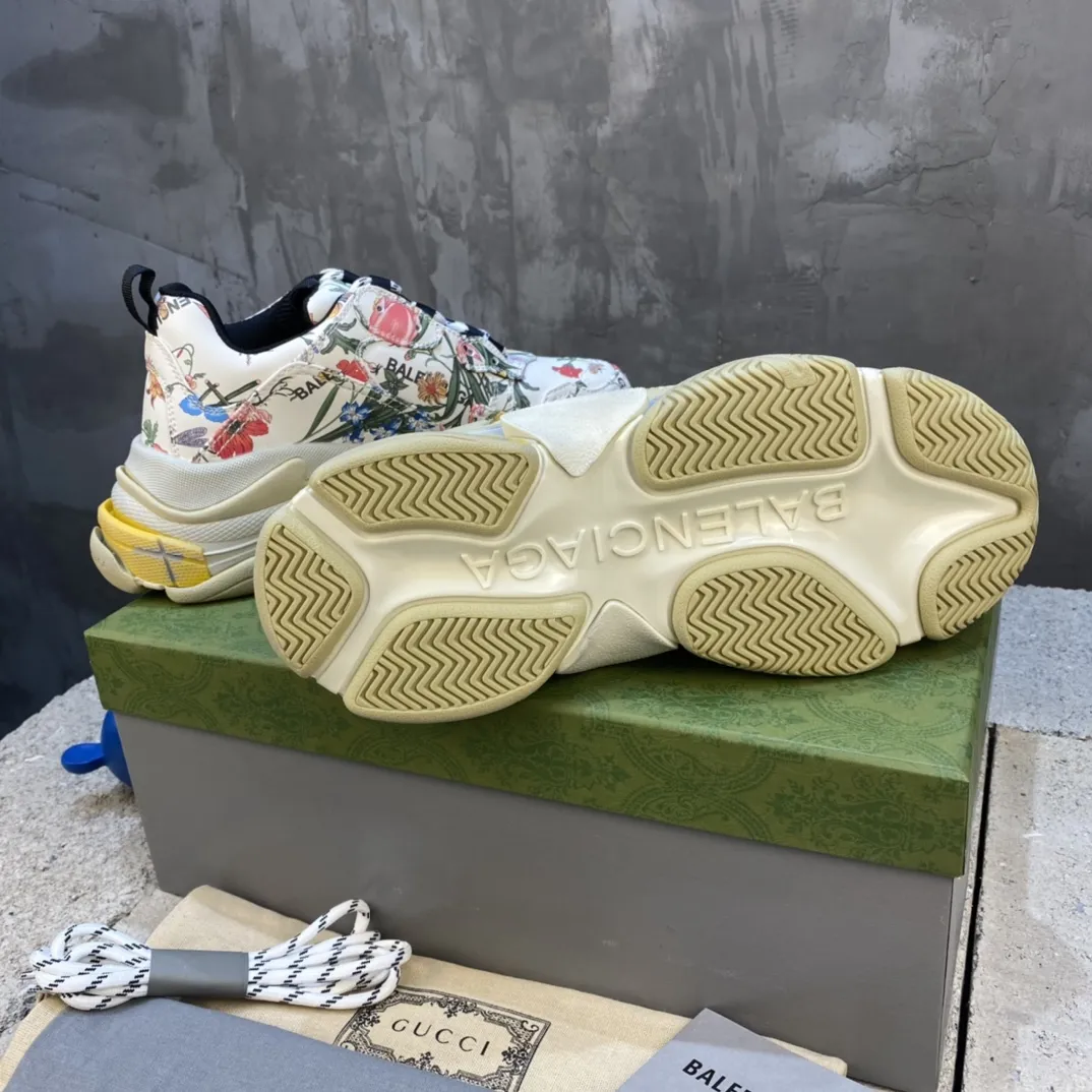 Gucci Balenciaga Triple S Floral Replica Sneakers with Stunning Rep Shoes Design ZipUp 769