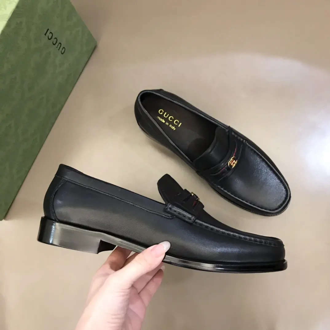 FlexibleFit Gucci Business  Loafers, Black Leather, High Quality Replica Shoes with Gucci Replica Design 883