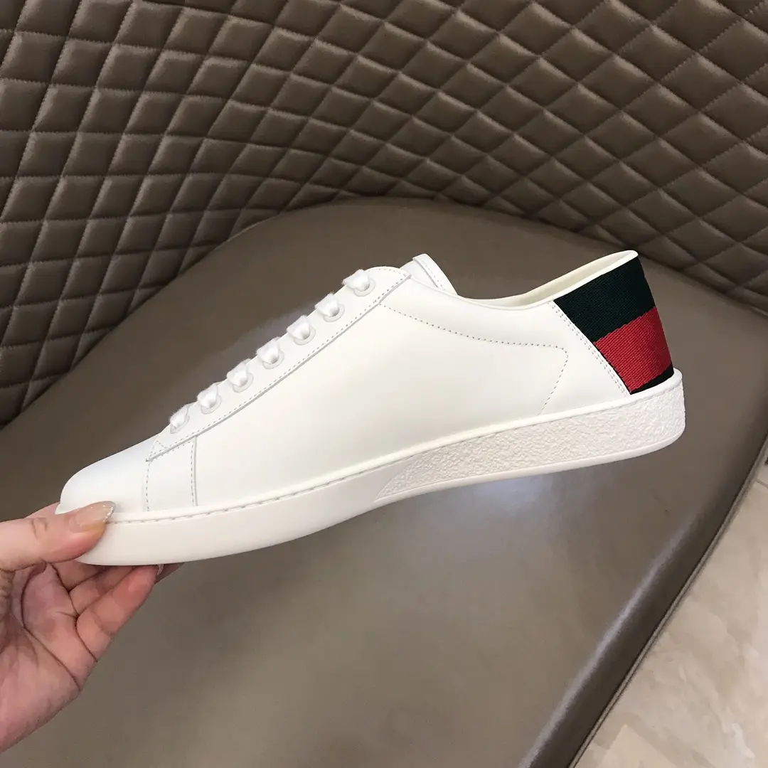 Modern Gucci  Low-Top Sneakers White Red – Premium Rep Shoes & High Quality Replica Shoes 814