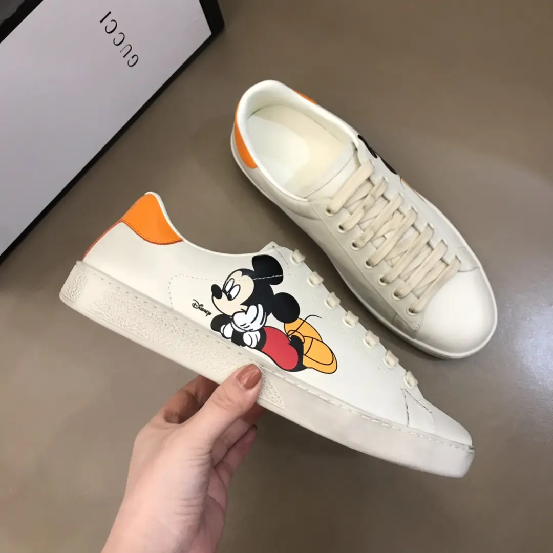FlexibleFit Gucci  White Sneakers – Orange Trim with High Quality Replica Shoes and Gucci Replica Design 820