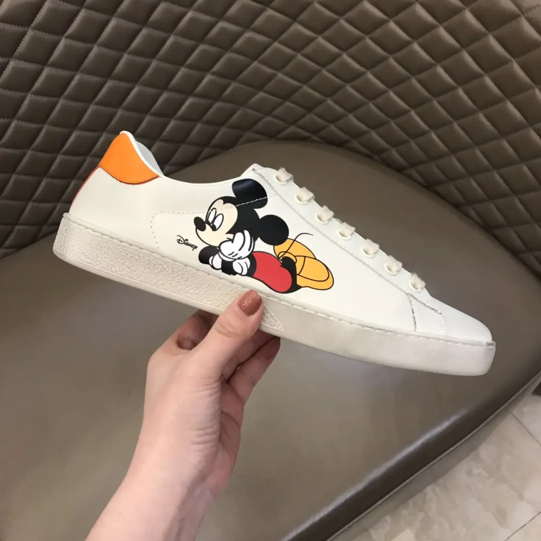 FlexibleFit Gucci  White Sneakers – Orange Trim with High Quality Replica Shoes and Gucci Replica Design 820