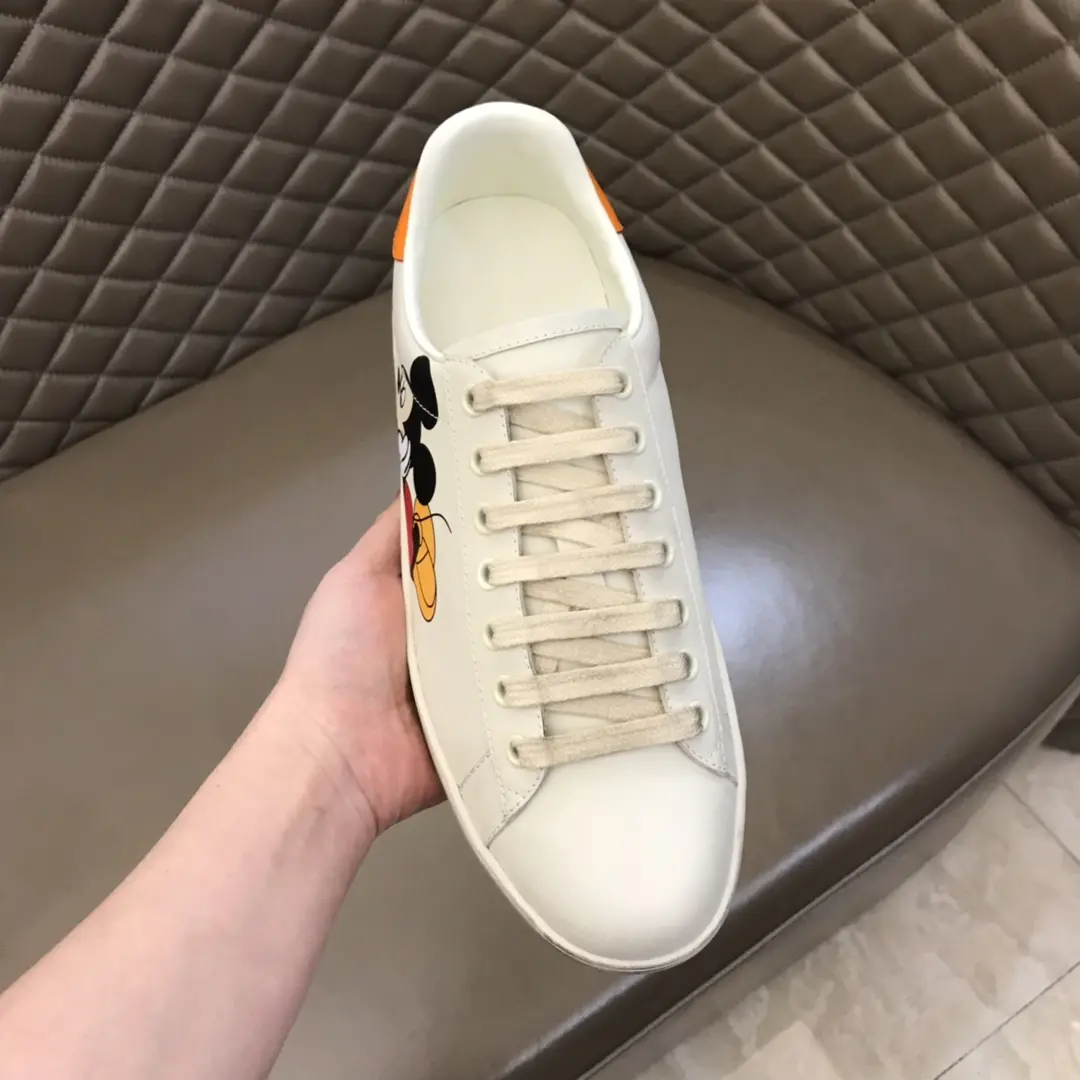 FlexibleFit Gucci  White Sneakers – Orange Trim with High Quality Replica Shoes and Gucci Replica Design 820