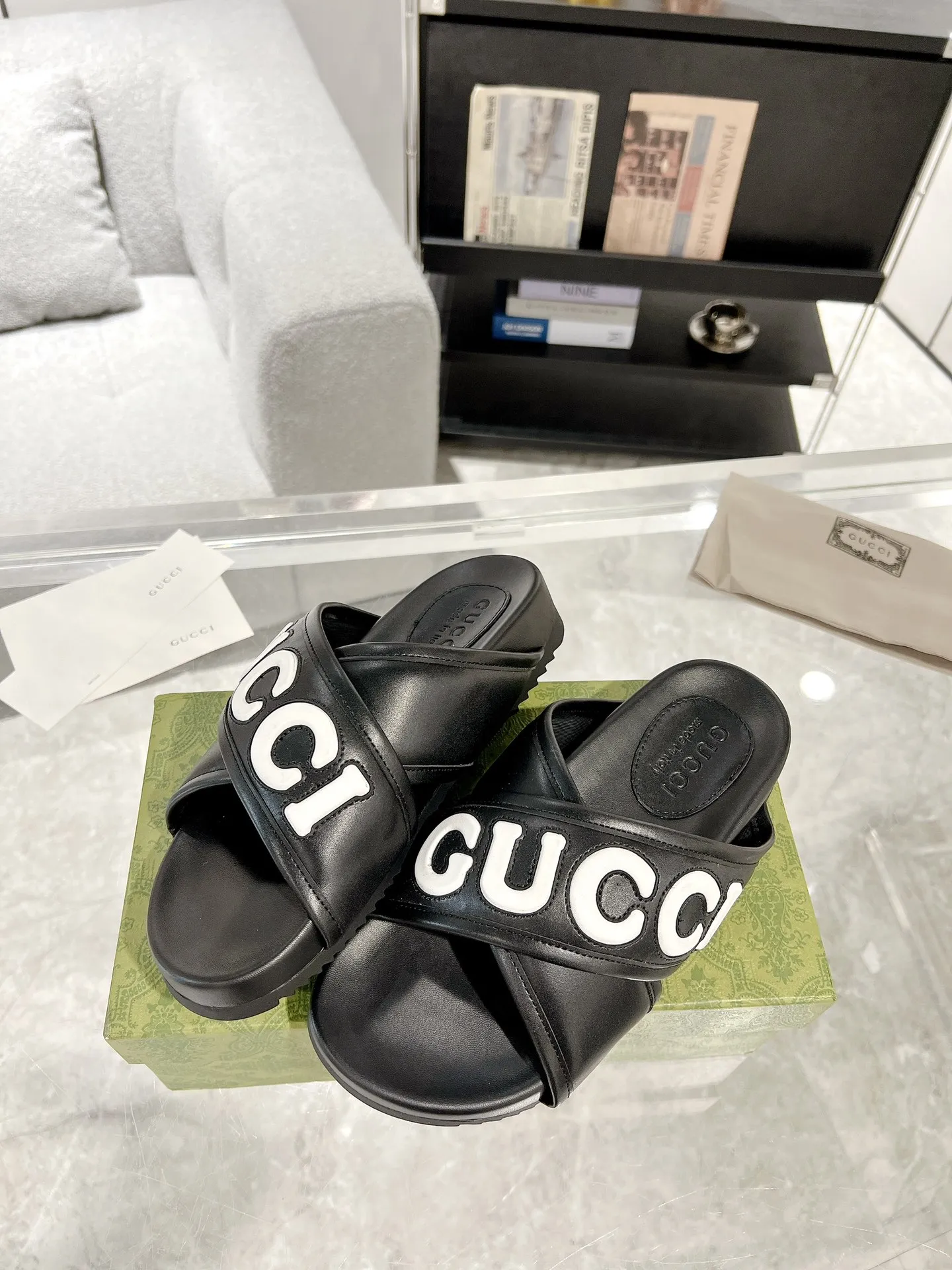 Gucci Couple Slide Sandals Black Logo –  Replica Shoes & Fake Gucci Slides Casual 943