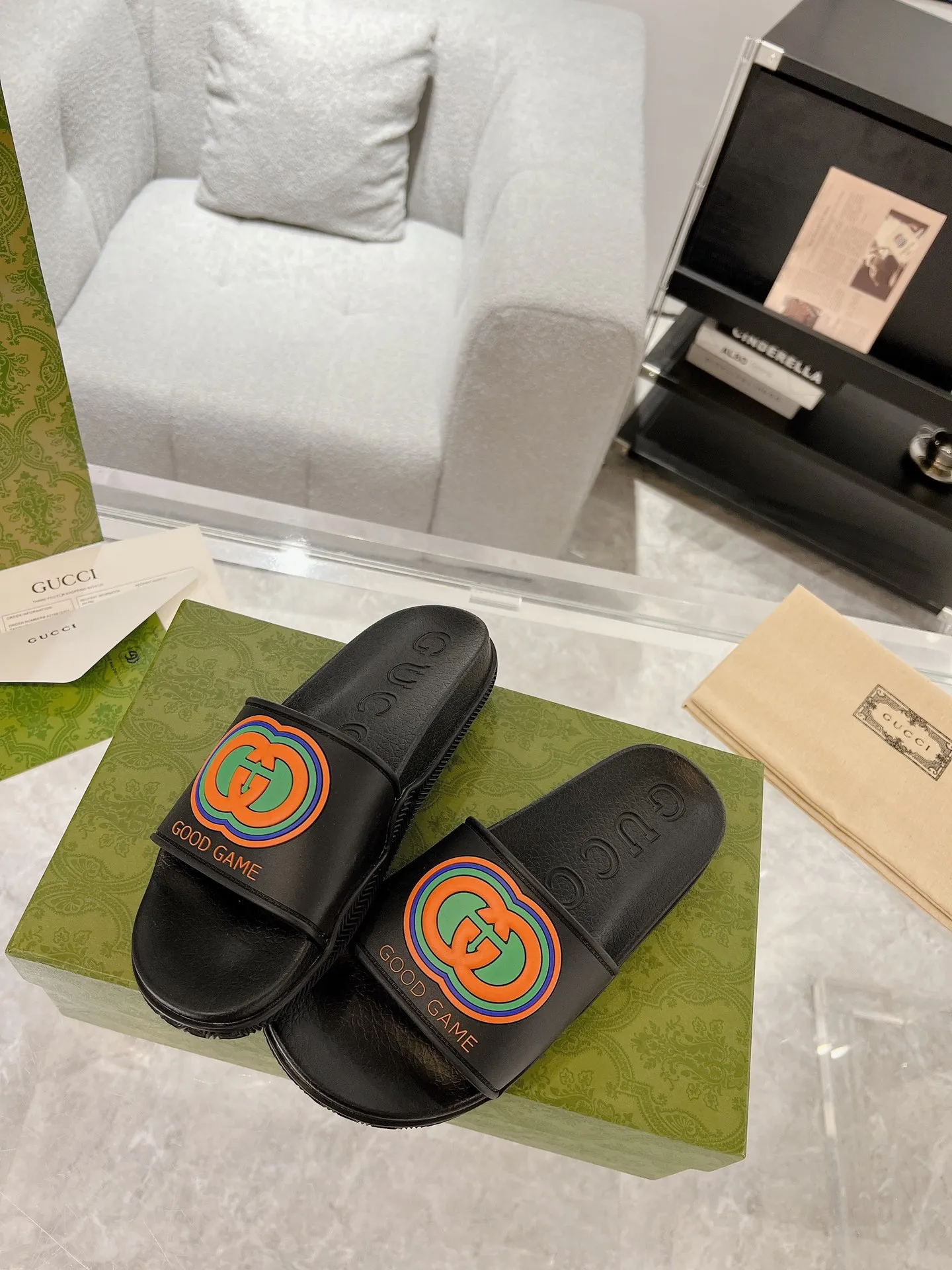 NewStyle Gucci Good Game Slide Sandals Black –  Replica Shoes & Fake Gucci Slides 939