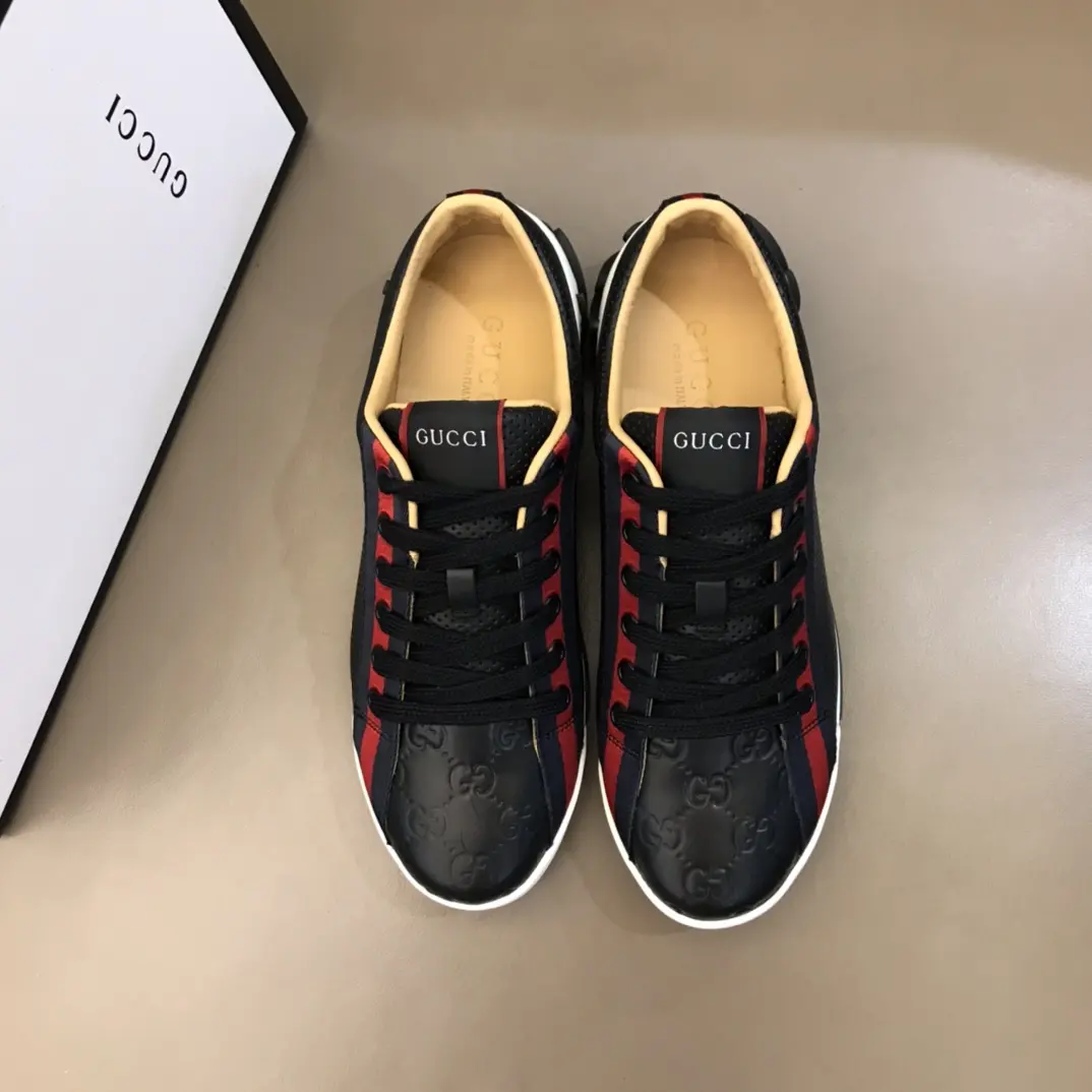 QuickDry Gucci Men’s Vintage Low-Top  Shoes – Black with Red and Gold Accents, Premium Gucci Replica, Size 38- 852