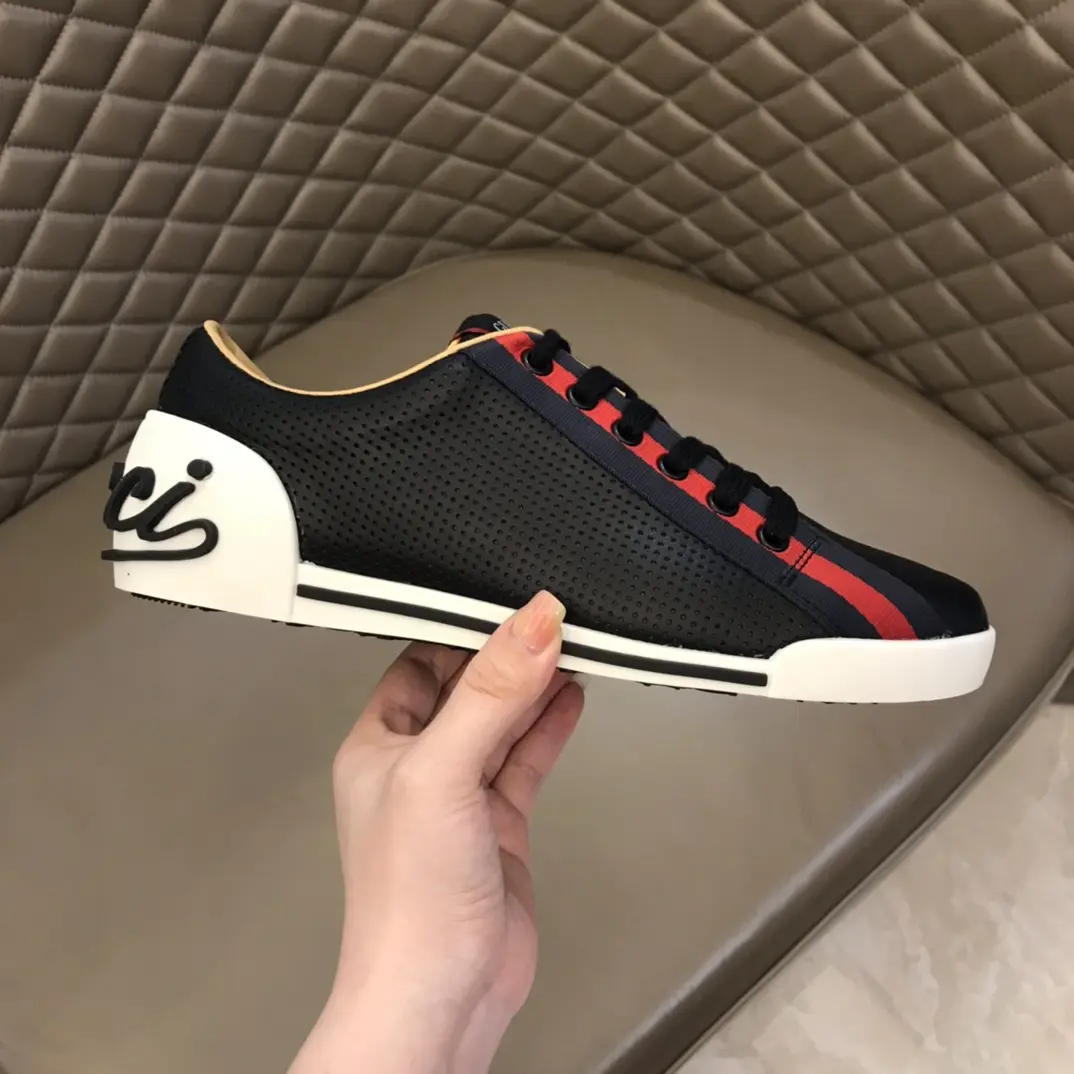 QuickDry Gucci Men’s Vintage Low-Top  Shoes – Black with Red and Gold Accents, Premium Gucci Replica, Size 38- 852