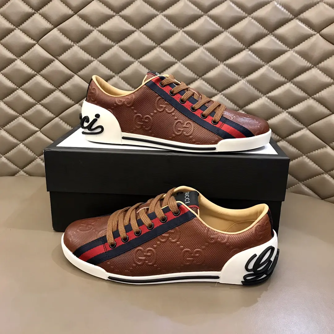 RelaxedFit Gucci Men’s Vintage Low-Top  Shoes in Brown – Embossed Logo Design with Premium Replica Finish and Rep Shoes Style 867