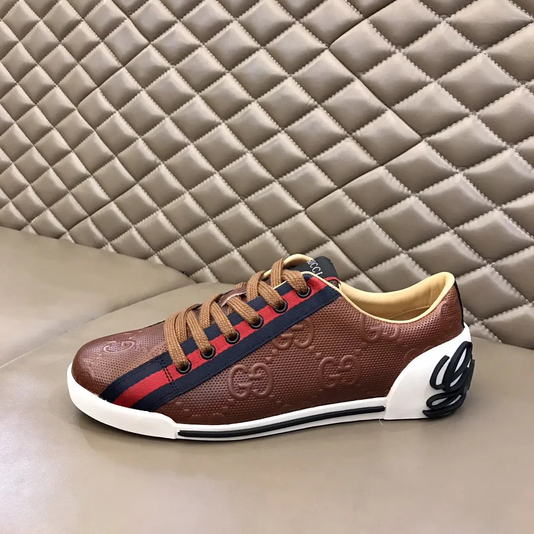 RelaxedFit Gucci Men’s Vintage Low-Top  Shoes in Brown – Embossed Logo Design with Premium Replica Finish and Rep Shoes Style 867