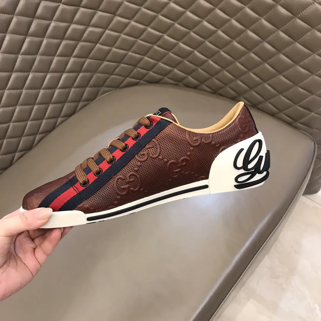 RelaxedFit Gucci Men’s Vintage Low-Top  Shoes in Brown – Embossed Logo Design with Premium Replica Finish and Rep Shoes Style 867