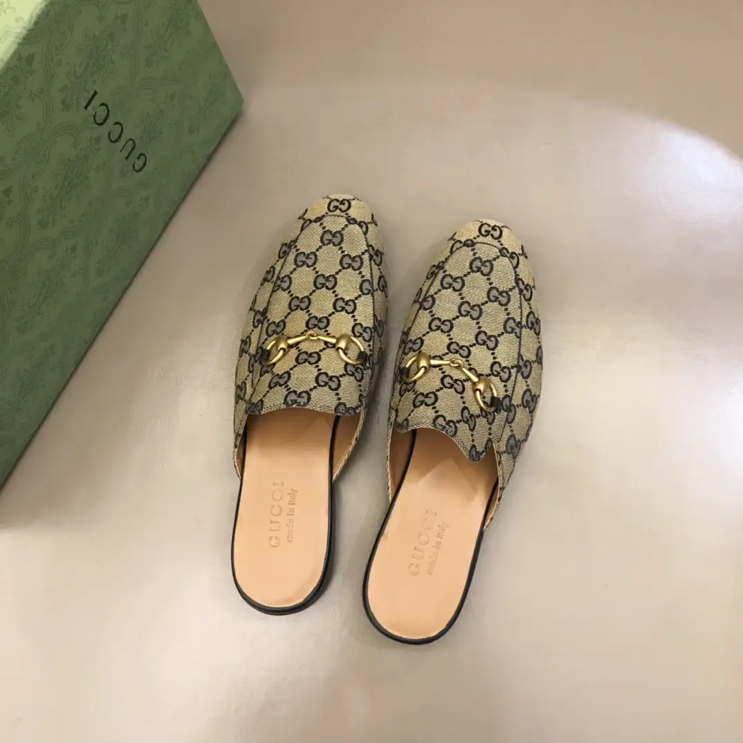 Gucci Princetown GG Canvas Loafer Beige – High Quality Replica Shoes & Gucci Replica Compact 895
